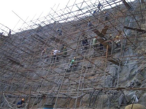 那坡公路桩基检测